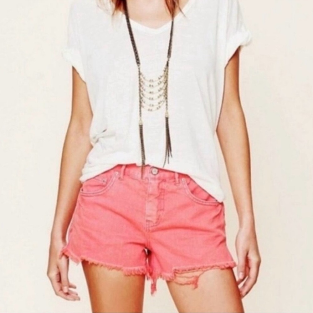 Free People Coral Distressed Denim Jean Shorts Size 26